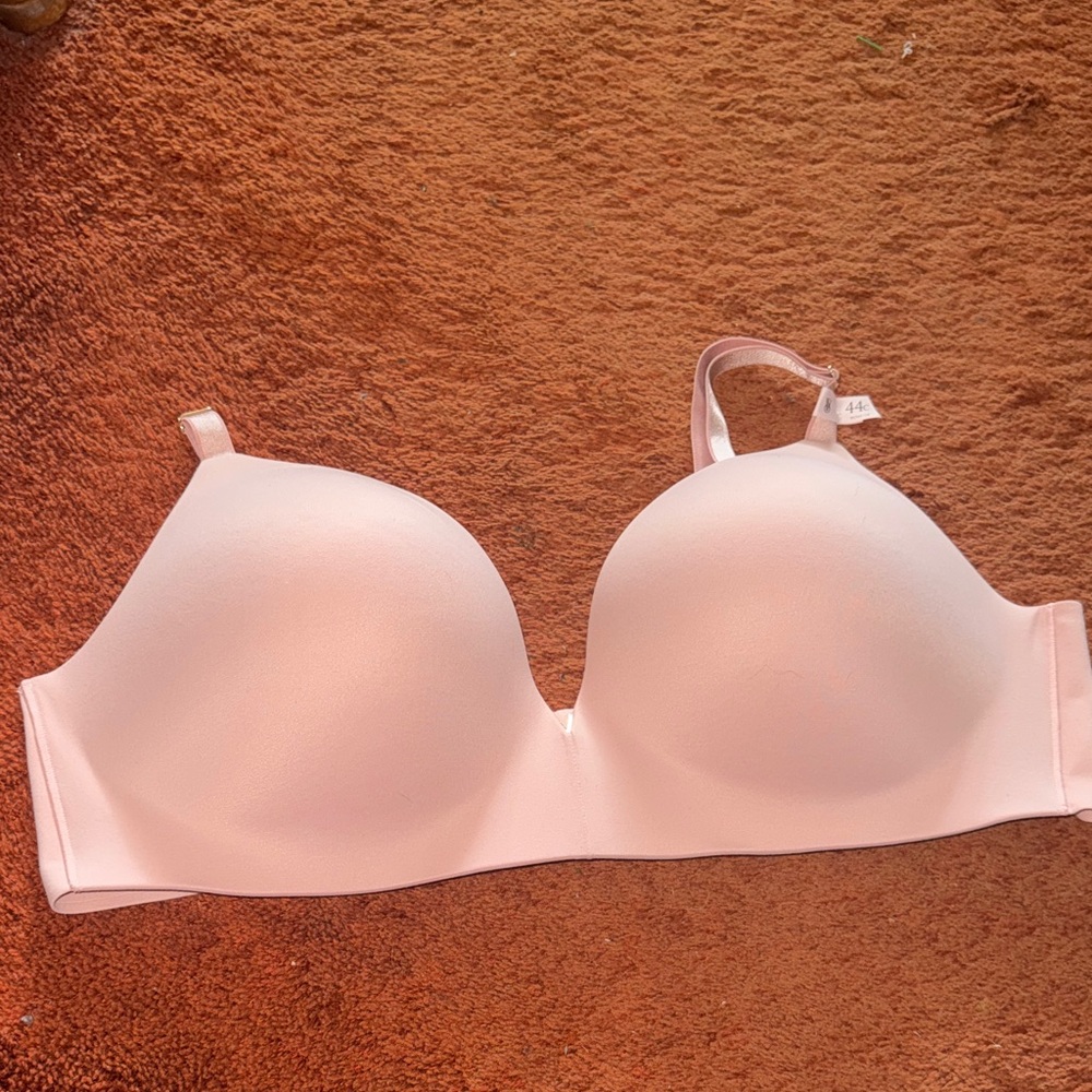 BRAND NEW! Victoria's Secret Dream Angels Padded No Wire Bra